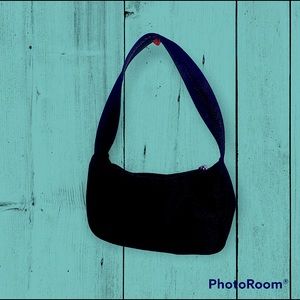 Black shoulder bag